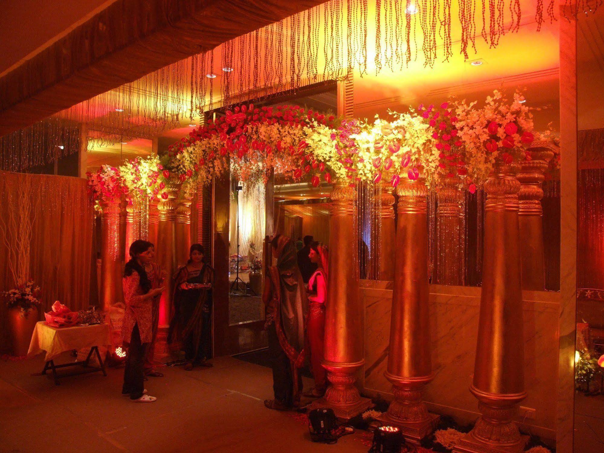 Hotel Centre Point Nagpur Exterior photo